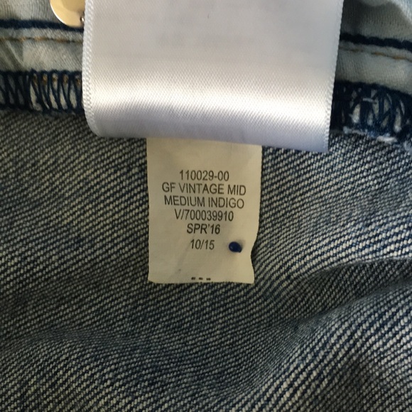 GAP Girlfriend Vintage Mid-Rise Medium Indigo Distressed Jeans, 30r ❤️ - Picture 14 of 15